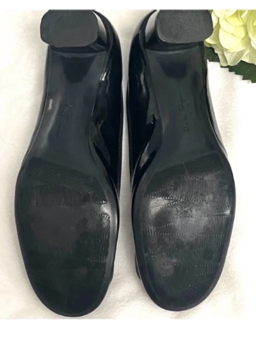 Salvatore Ferragamo My Charme Black Patent Vara Logo Ballet Flats Size 7B